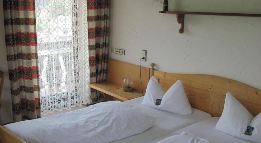Hotel Negele Hohenfurch Habitación foto