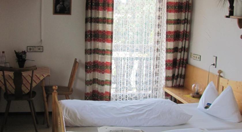 Hotel Negele Hohenfurch Habitación foto